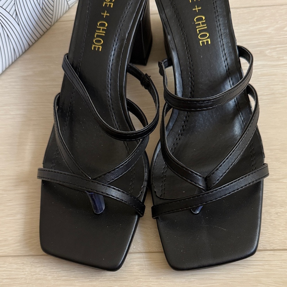 Chase + Chloe Black Strappy Sandals - Picture 4 of 9